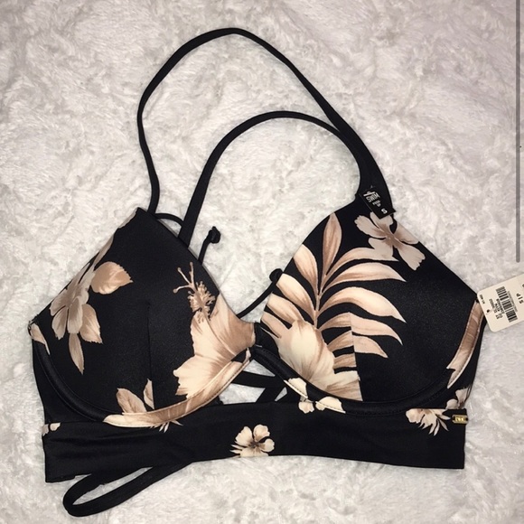 PINK Victoria's Secret Other - NWT PINK Swim Top